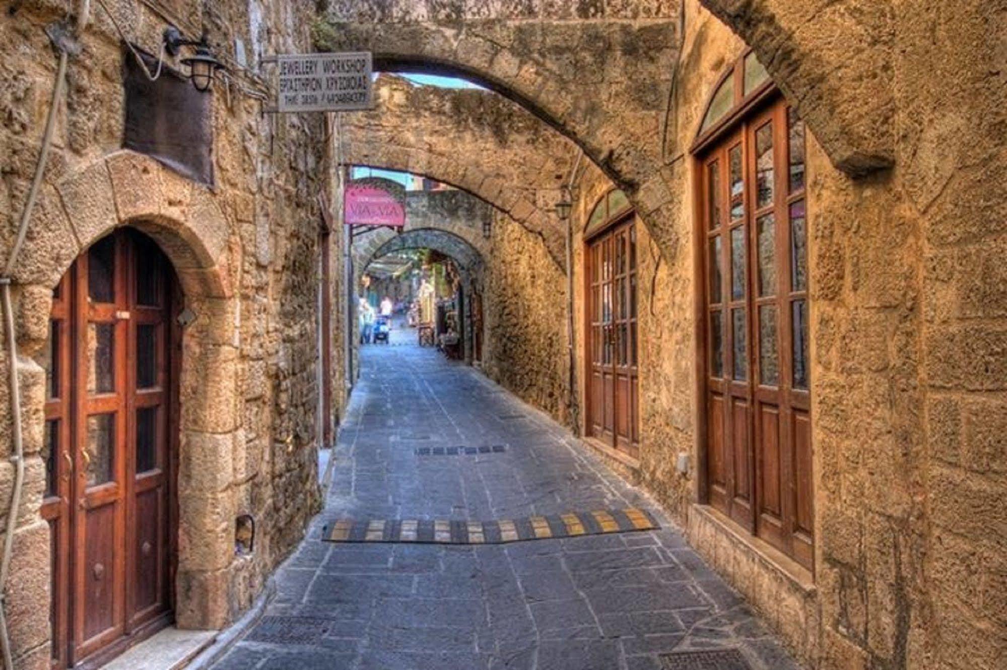 Old Town Roloi House Rhodes City Exterior foto